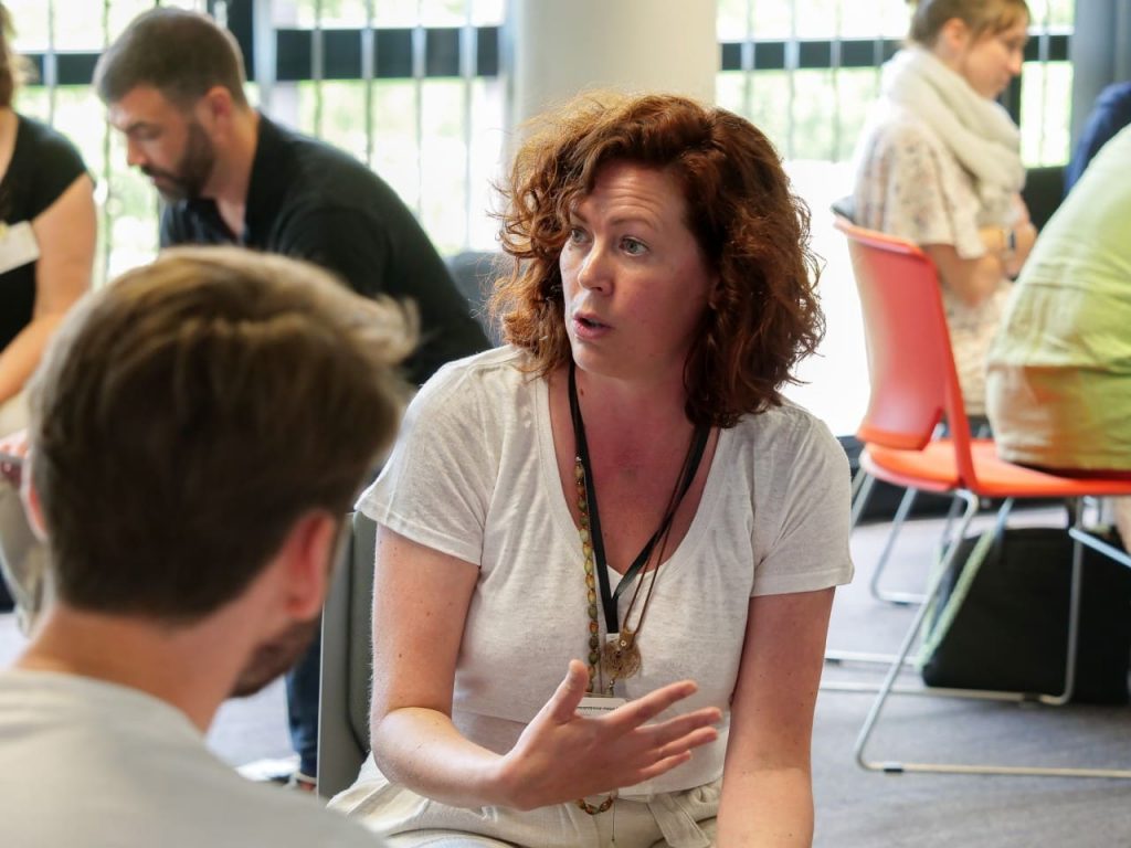 Elsa aide les entreprises à lancer et mener des projets numériques